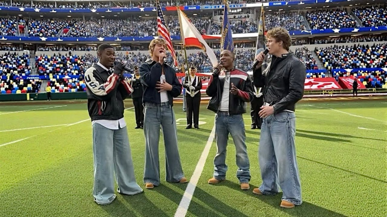 Soulidified chantent l'hymne au SoFi Stadium